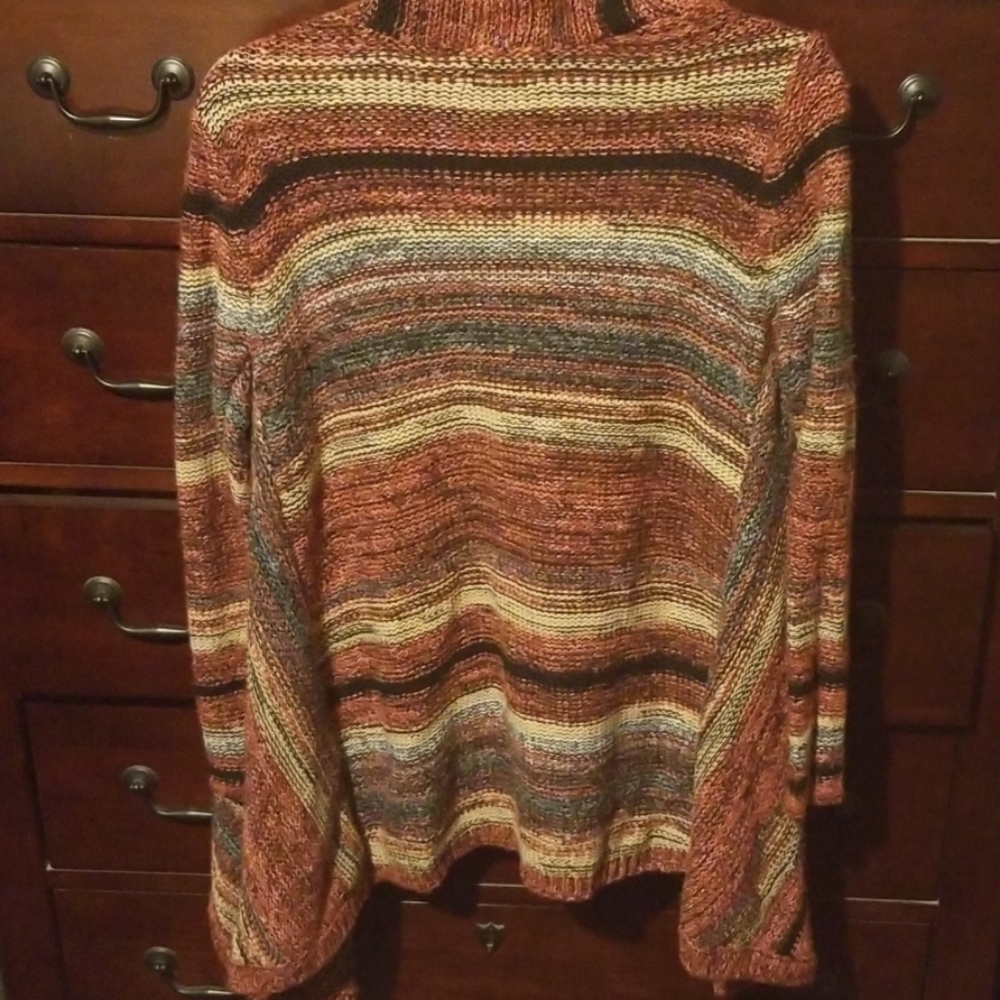 Sweater - Picture 2 of 3